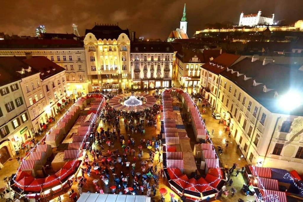 Diamond Residence In Old Town With Free Parking Bratislava Buitenkant foto