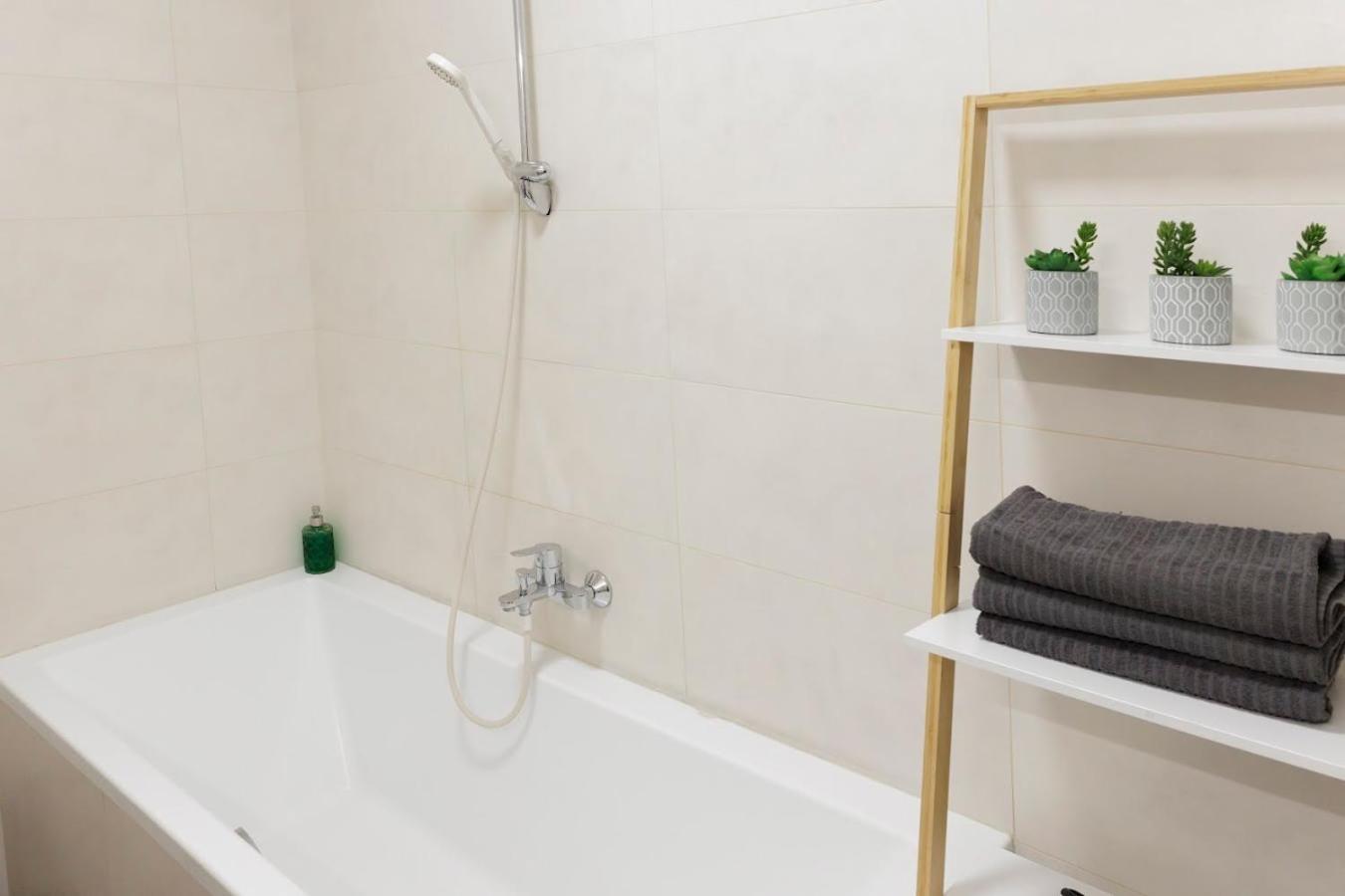 Diamond Residence In Old Town With Free Parking Bratislava Buitenkant foto