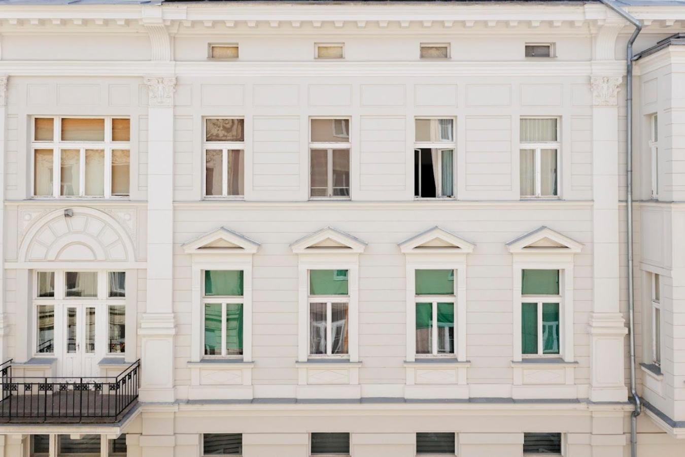 Diamond Residence In Old Town With Free Parking Bratislava Buitenkant foto