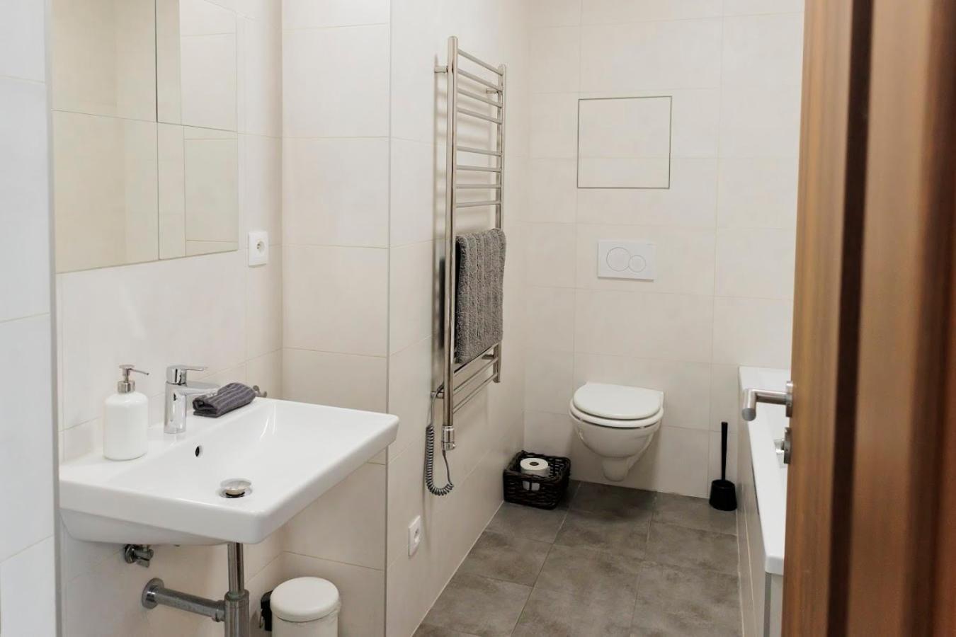 Diamond Residence In Old Town With Free Parking Bratislava Buitenkant foto