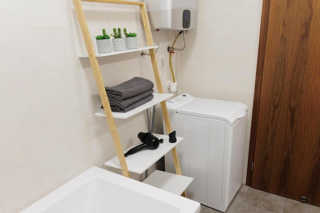Diamond Residence In Old Town With Free Parking Bratislava Buitenkant foto