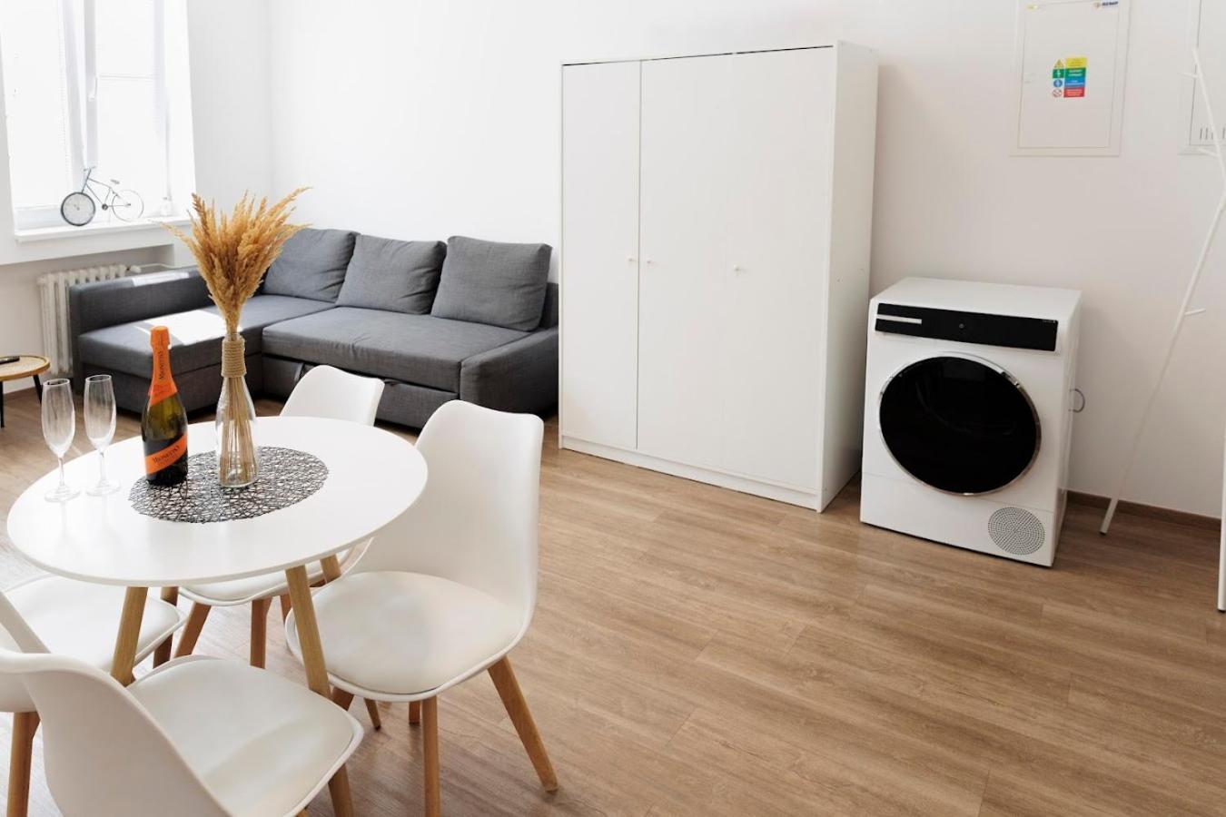 Diamond Residence In Old Town With Free Parking Bratislava Buitenkant foto