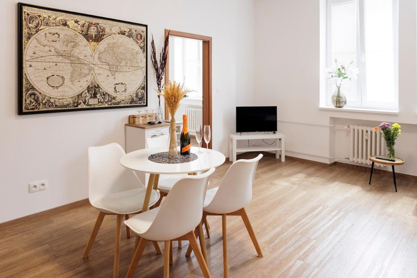 Diamond Residence In Old Town With Free Parking Bratislava Buitenkant foto